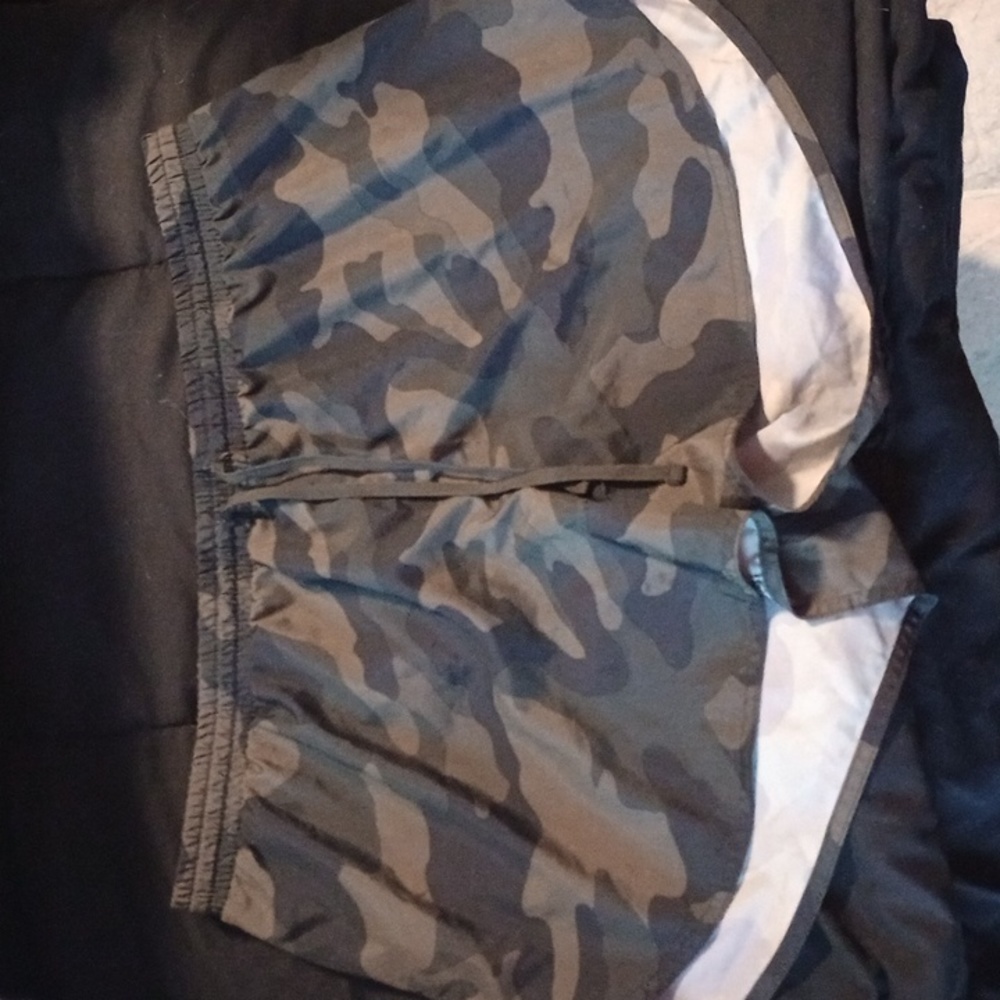 Old Navy camo shorts